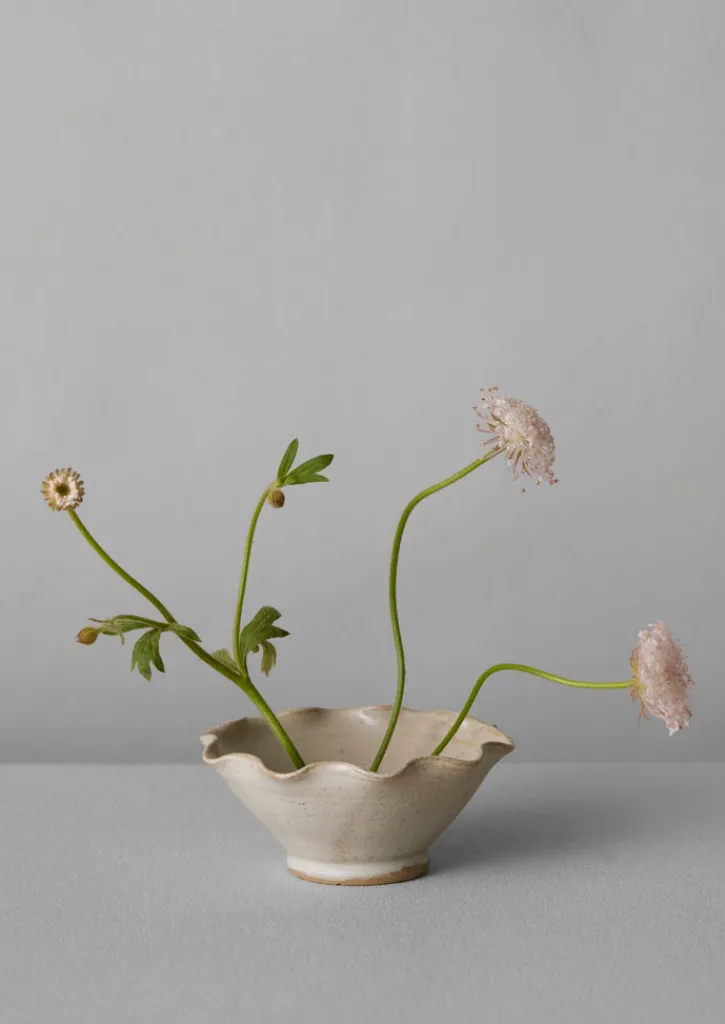 TOAST Alice Passingham Scalloped Flower Frog- Decorative Pieces|Ceramics