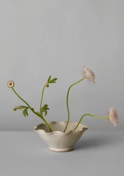 TOAST Alice Passingham Scalloped Flower Frog- Decorative Pieces|Ceramics