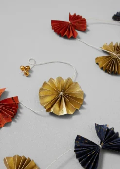 TOAST Cosmos Lokta Paper Rosette Garland- Christmas Decorations