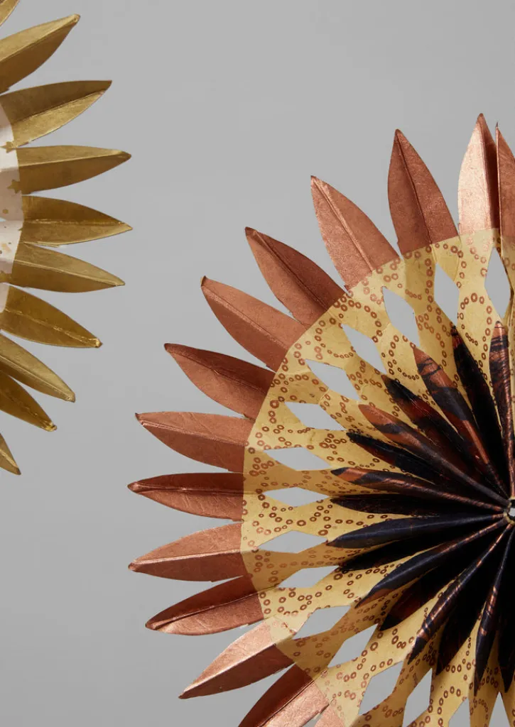 TOAST Large Dip Dyed Lokta Paper Rosette Set- Christmas Decorations