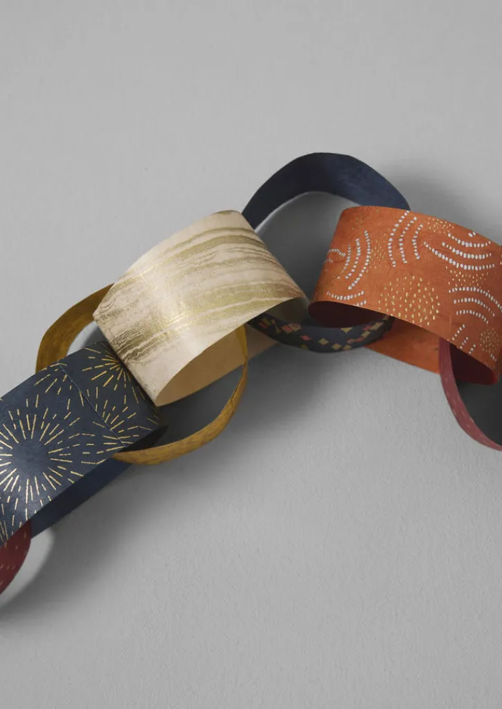 TOAST Lokta Paper Chain Kit- Christmas Decorations
