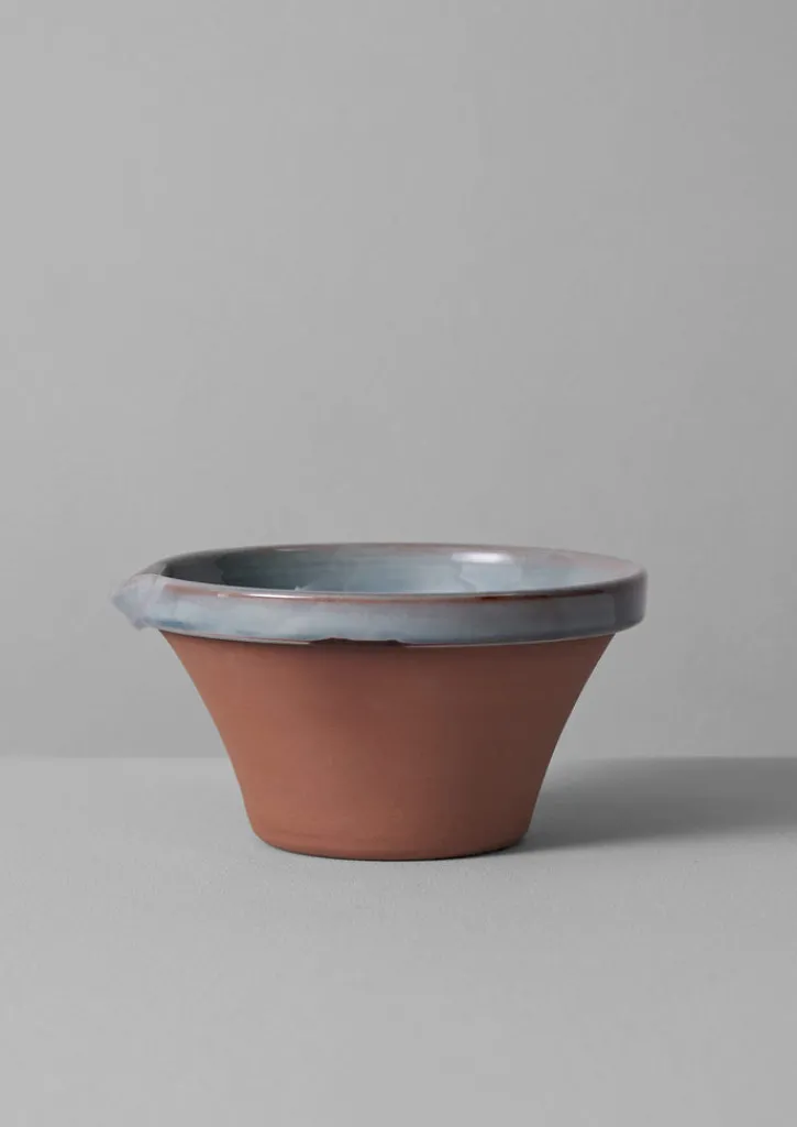 TOAST Poterie Barbotine Pouring Bowl- Ceramics