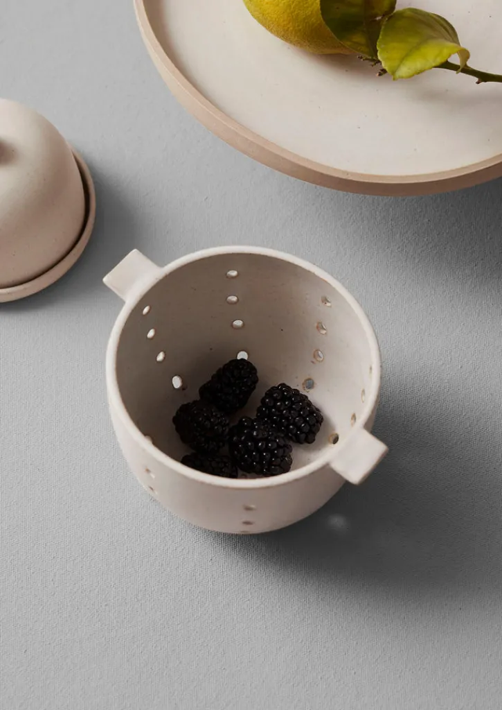 TOAST Rebecca Williams Berry Colander- Ceramics|Kitchen