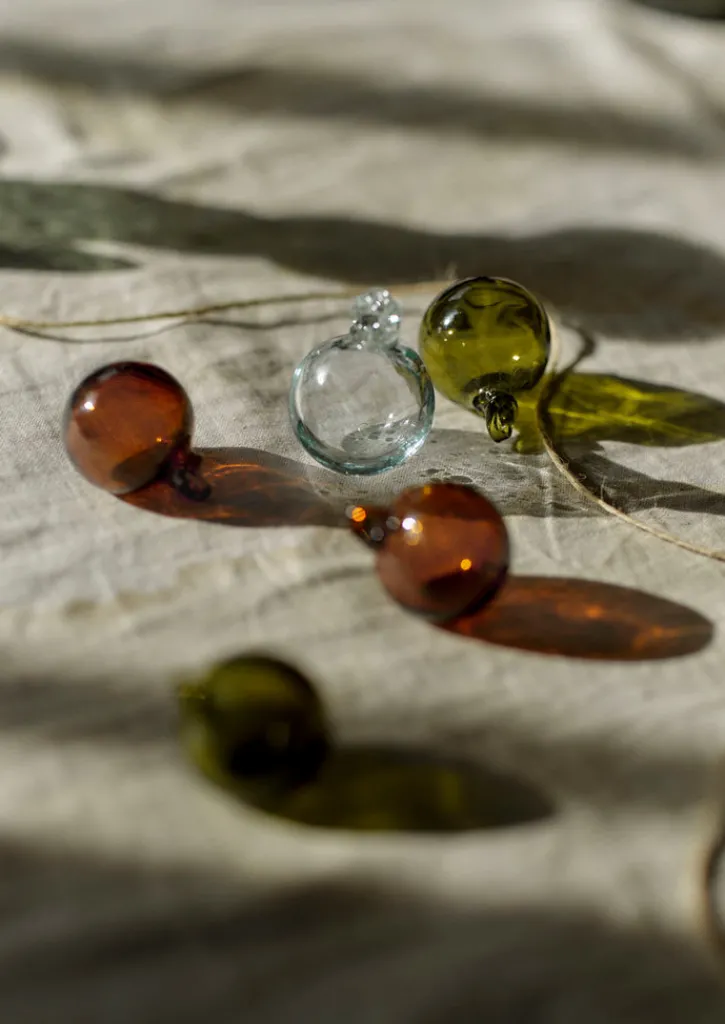 TOAST Small Hand Blown Glass Bauble Set- Glass|Christmas Decorations